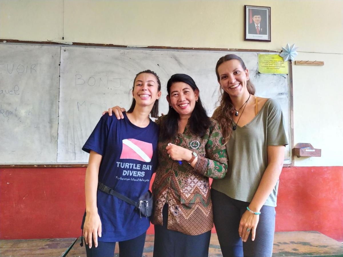 Griya Backpacker Pak Yon Bed and Breakfast Malang Exteriör bild